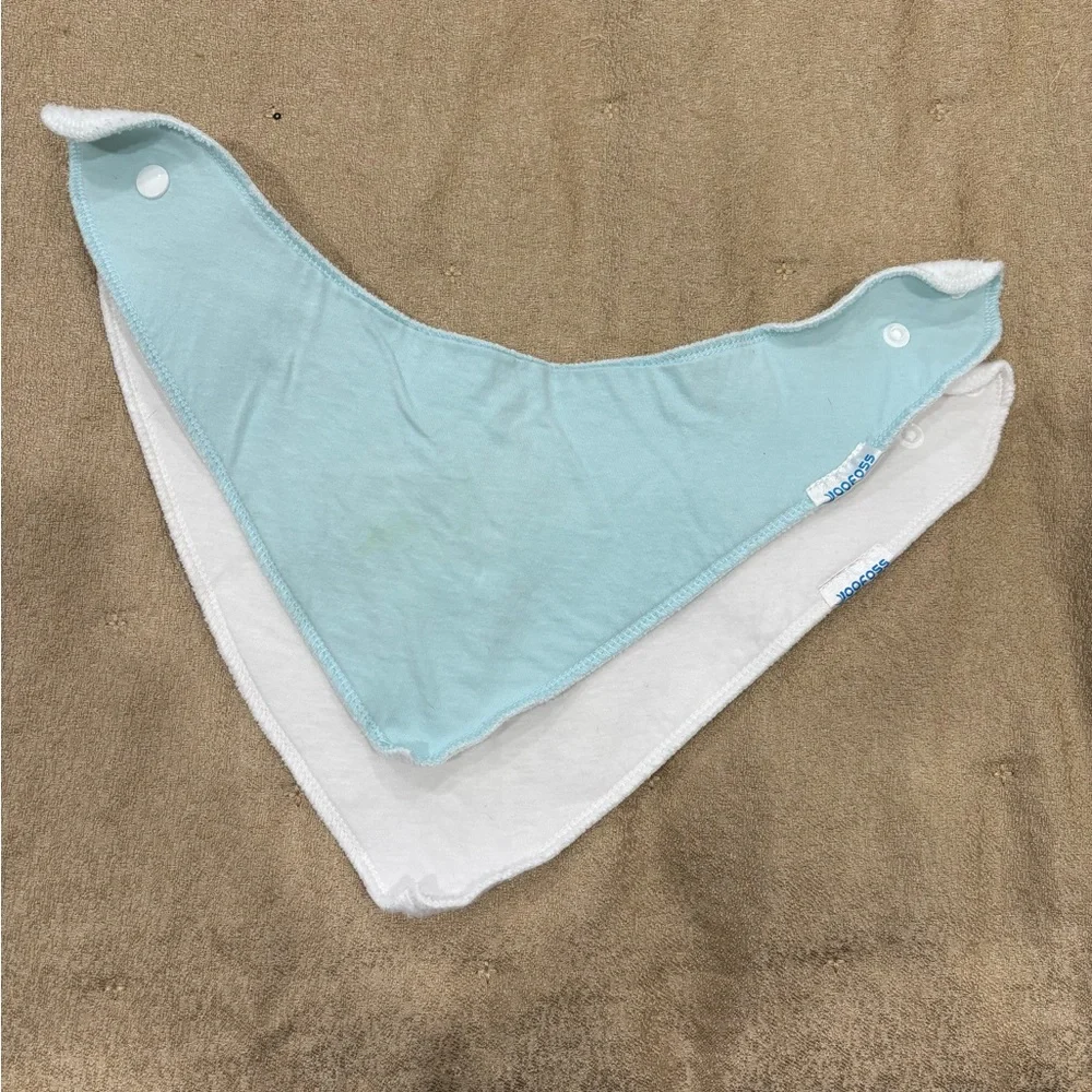 OOFOS Baby Bandana Bibs in Light Blue and White